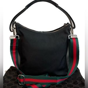 Gucci Black Shoulder Bag with Green and Red Strap
